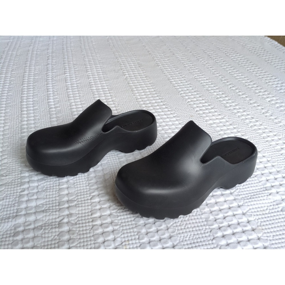 Bottega Veneta Flash Rubber Platform Clogs Sz 10 US 40 EU Black Slip On REPAIRED